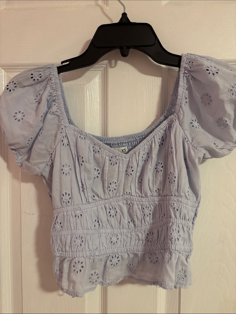Hollister Light Lavender Eyelet Puff-Sleeve Crop Top